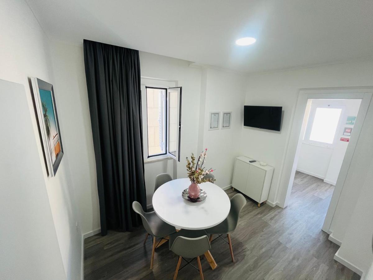 Lisbon Ocean Apartments กอสตา ดา กาปาริกา ภายนอก รูปภาพ