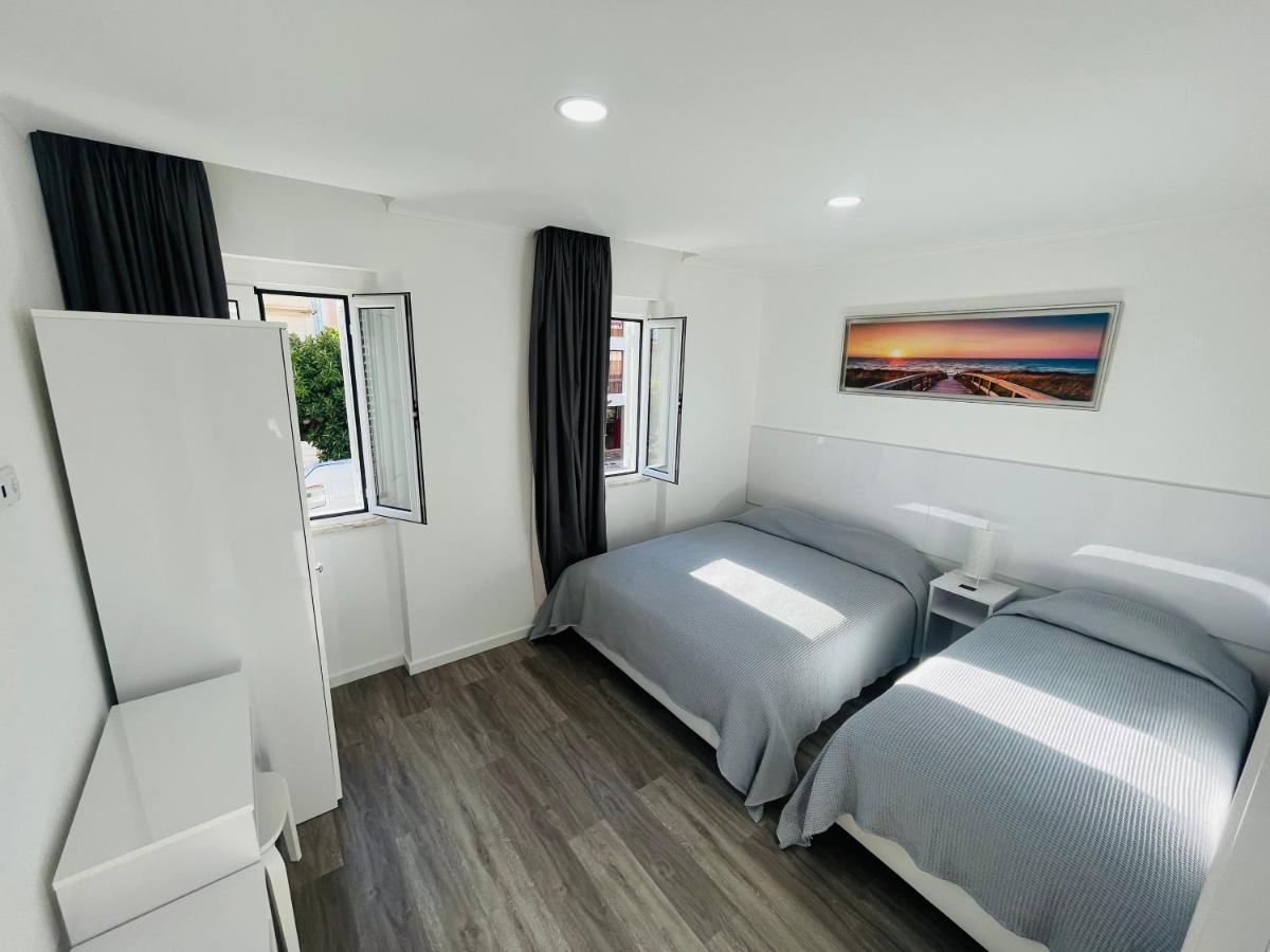 Lisbon Ocean Apartments กอสตา ดา กาปาริกา ภายนอก รูปภาพ